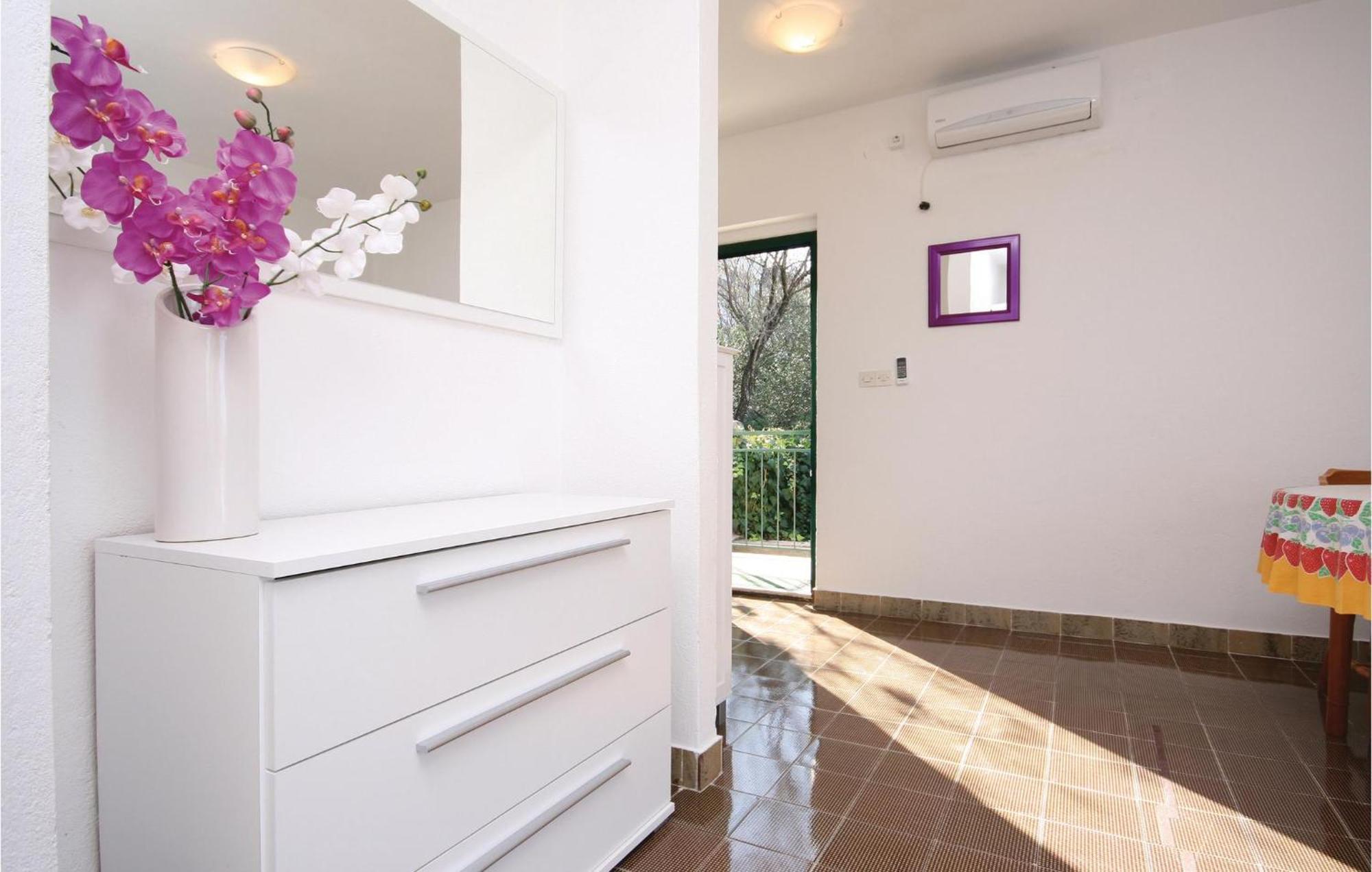 2 Bedroom Beautiful Home In Sparadici Гребастика Экстерьер фото