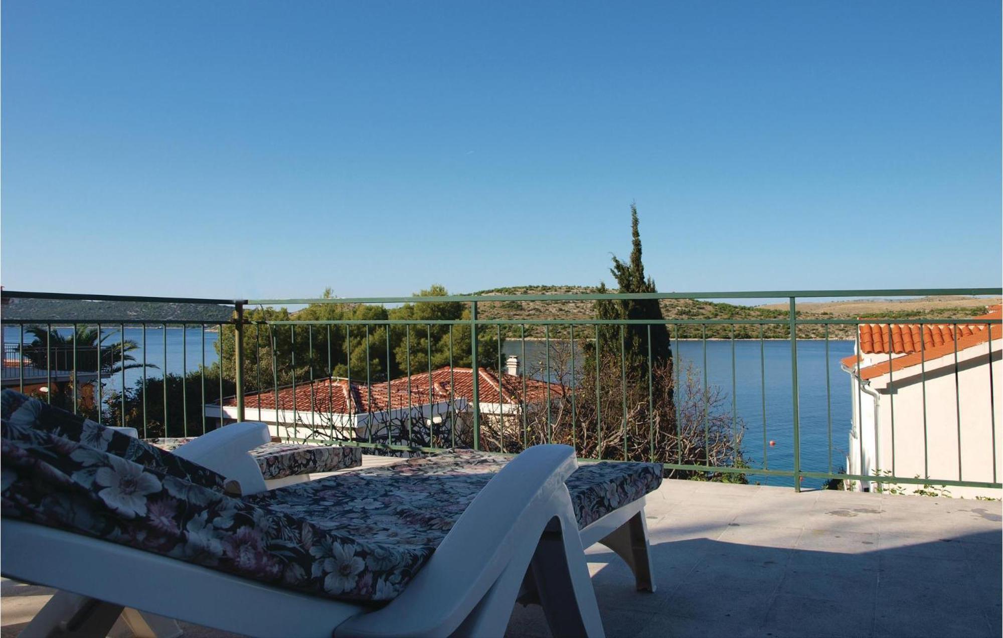2 Bedroom Beautiful Home In Sparadici Гребастика Экстерьер фото